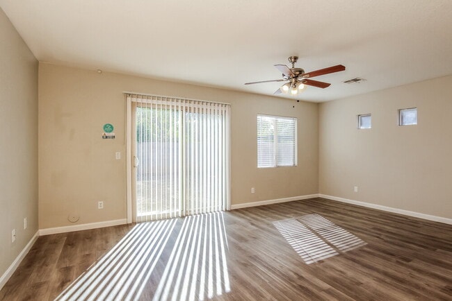 Building Photo - 8345 W Hughes Dr