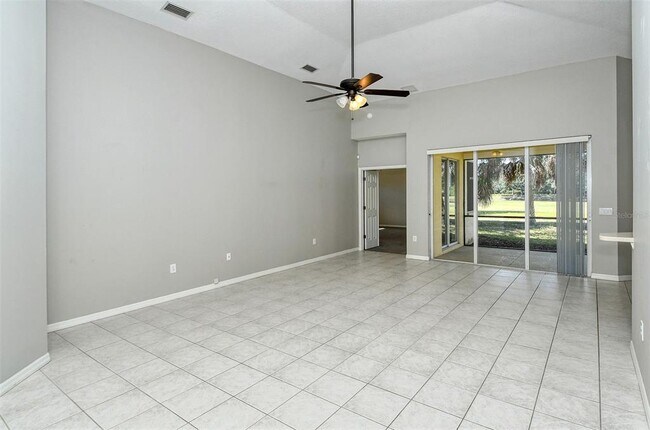 Foto del edificio - 6344 Rookery Cir