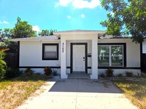 Building Photo - 3150 Emerson Ave S