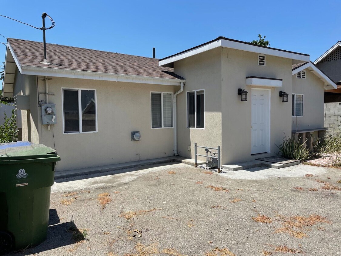 3911 Middlebury St, Los Angeles, CA 90004 House Rental in Los Angeles