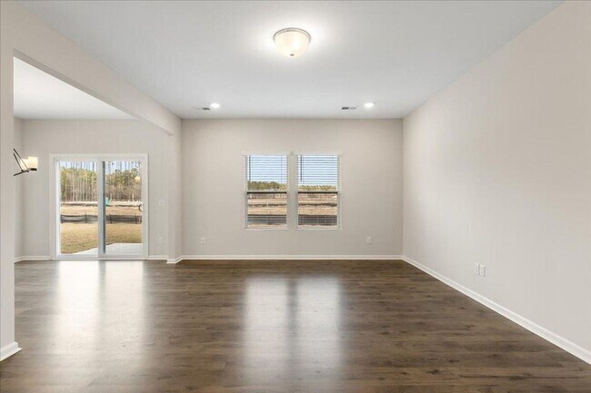 Building Photo - Nexton Home