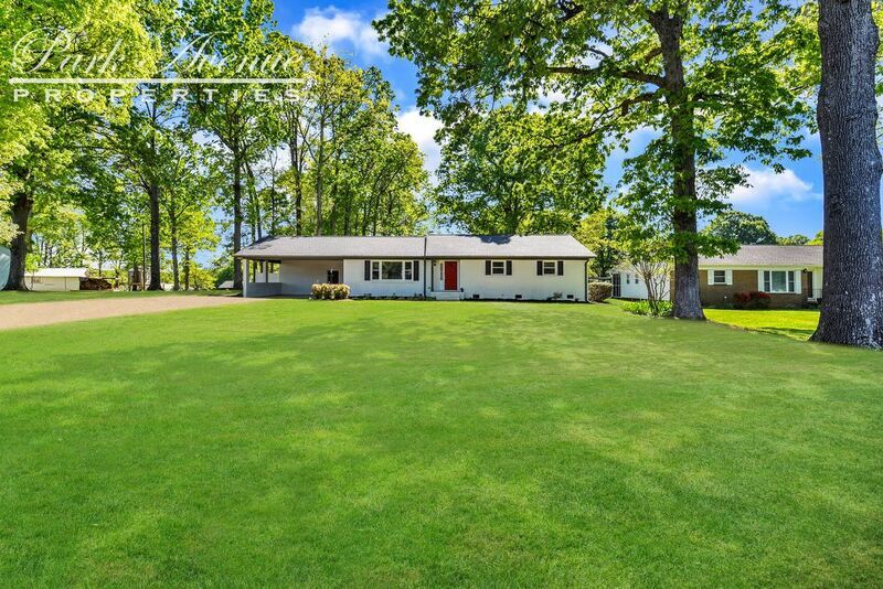 Primary Photo - 5501 Rockwood Rd