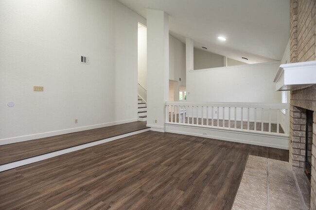 Foto del edificio - 11513 Juniper Ridge Dr