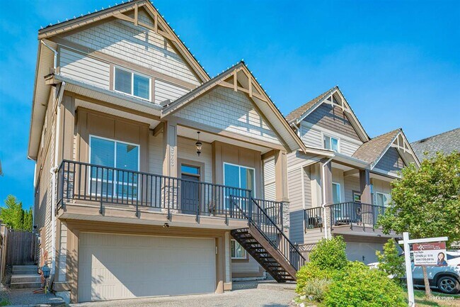Building Photo - 3340 Leston Ave