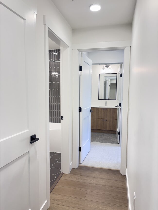 Photo du bâtiment - 720 Robinson St