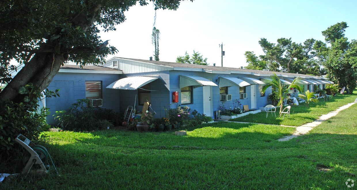 Foto del edificio - Royal Palm Apartments