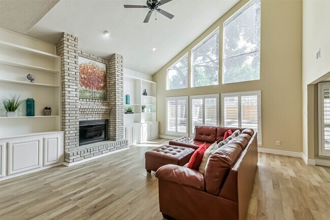 Foto del edificio - 3911 Cherry Forest Dr