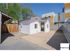 Building Photo - 1118 E Roosevelt St