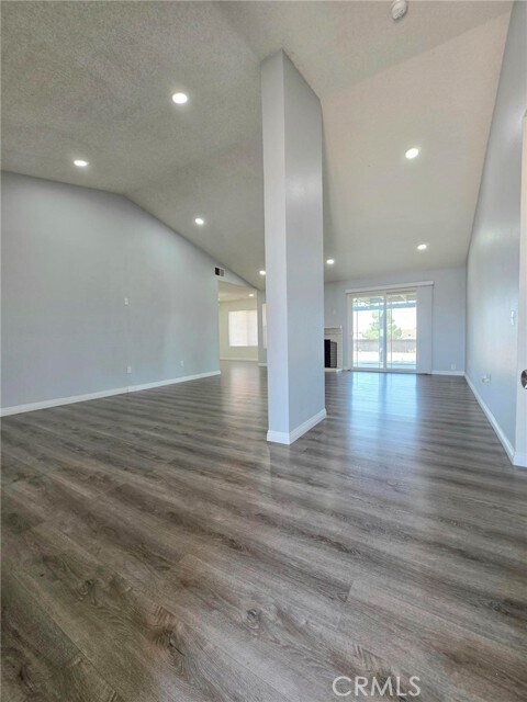 Foto del edificio - 13568 Live Oak St