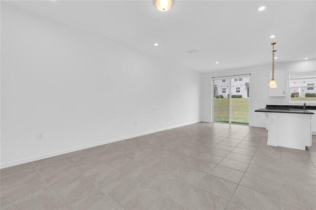 Building Photo - 1160 Lakeshore Breeze Pl