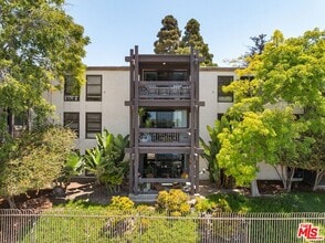 Building Photo - 7765 W 91st St