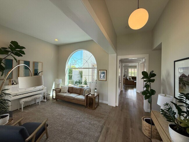 Foto del edificio - MOVE-IN SPECIAL! SUMMERLIN 5BD/3.5BA GATED...