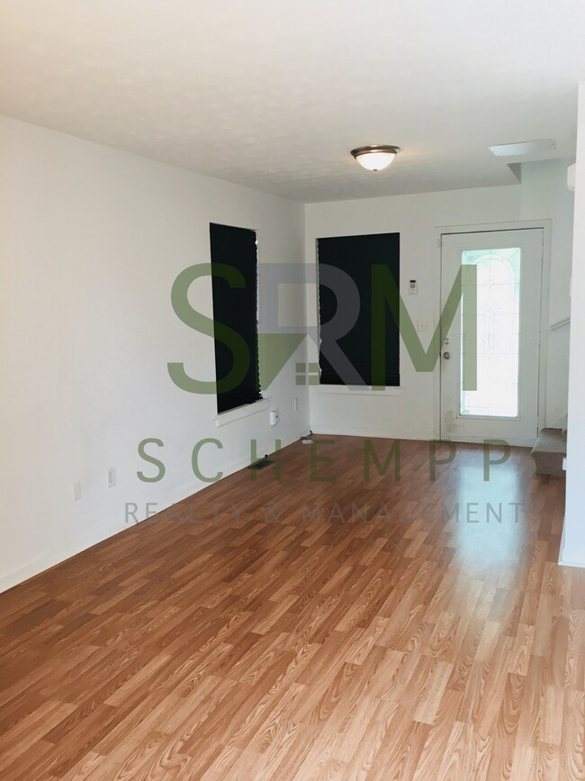 Foto del edificio - Updated Four Bedroom/Three Full Bath House in Russell Neighborhood! *COMING SOON*