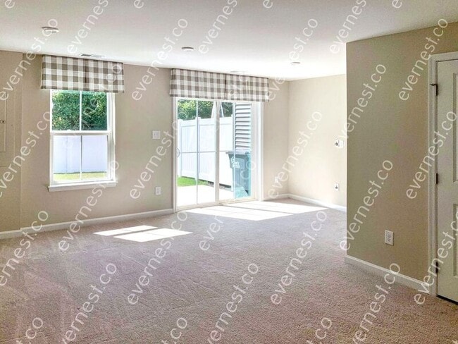 Building Photo - 3934 Grove Point Dr
