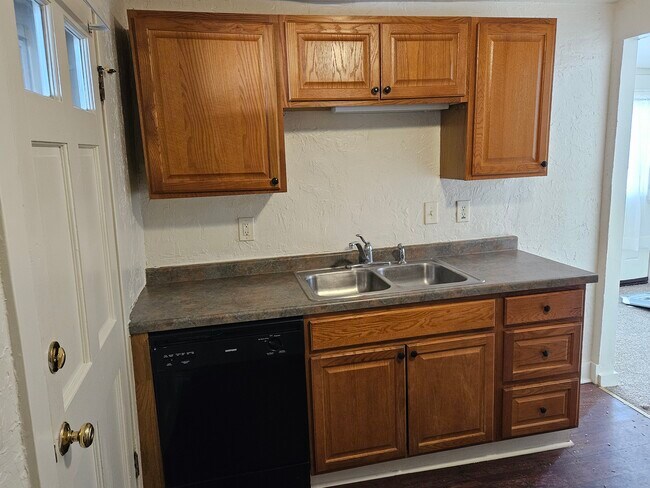 Foto del edificio - 244 S 4th St