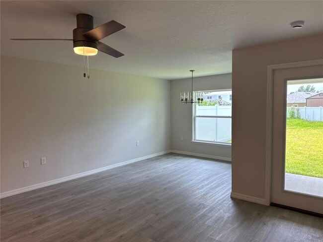 Building Photo - 28 Rainstone Ln