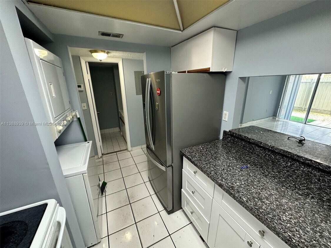 10000 NW 80th Ct Unit 2106, Miami Lakes, FL 33016 Condo for Rent in