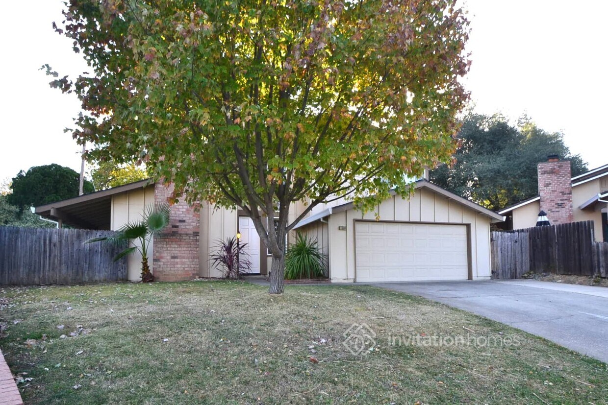 Primary Photo - 7704 Guenivere Way