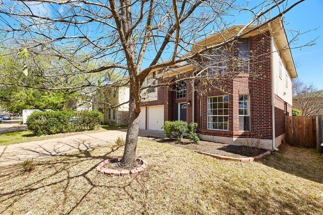 Building Photo - 10901 Watchful Fox Dr