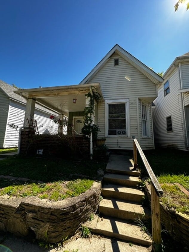 Foto principal - Efficiency Apartment - All Utilities Inclu...