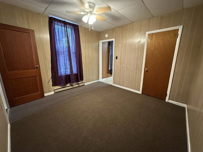 Building Photo - Second Floor Apartment in Westminster