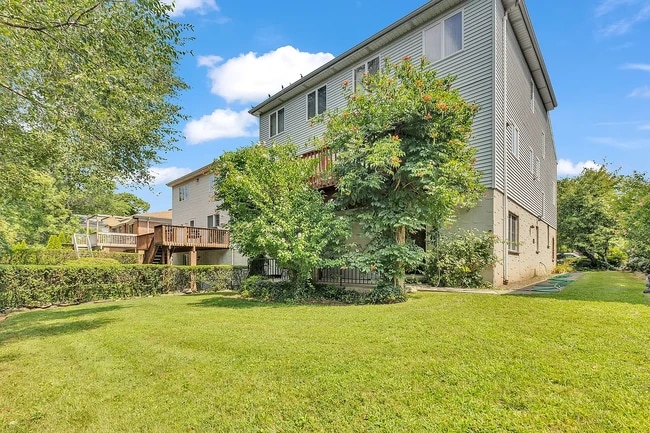 Foto del edificio - 9 Bronxville Ln