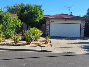 Building Photo - 2078 California Dr