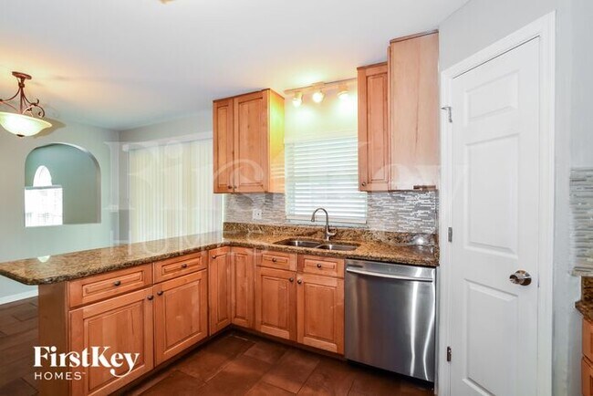 Foto del edificio - 4230 Iveyglen Ave