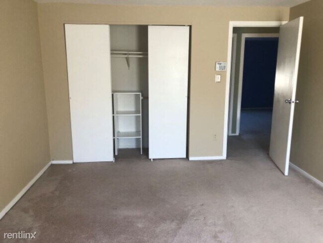 Foto del edificio - 3 br, 2.5 bath Townhome - 18 Warren Common