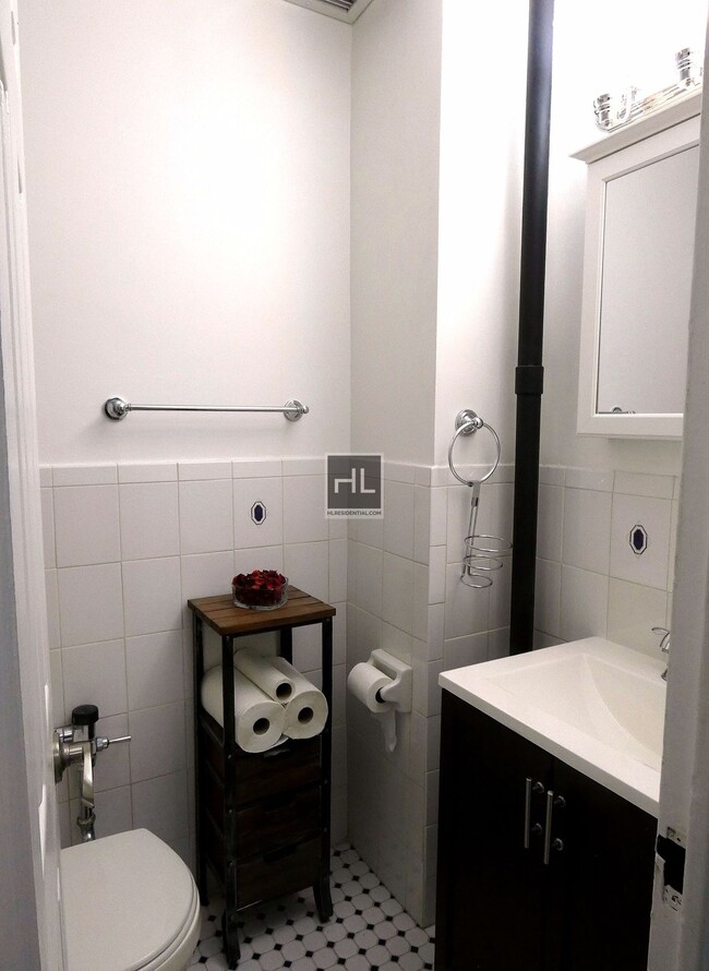 Foto del edificio - 211 E 88th St