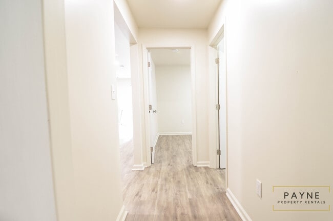 Foto del edificio - 1210 Zuber St