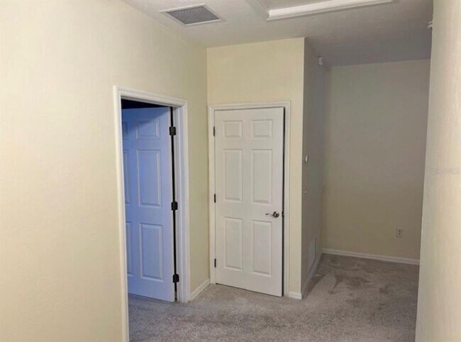 Foto del edificio - 542 NW 39th Rd