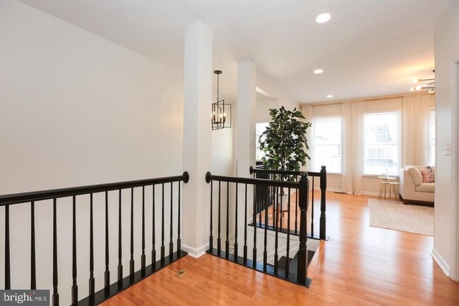 Building Photo - 12703 Gartney Ln