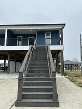 Building Photo - 142 Lakeview Dr