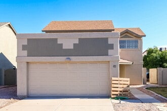 Building Photo - 739 N Valencia Pl