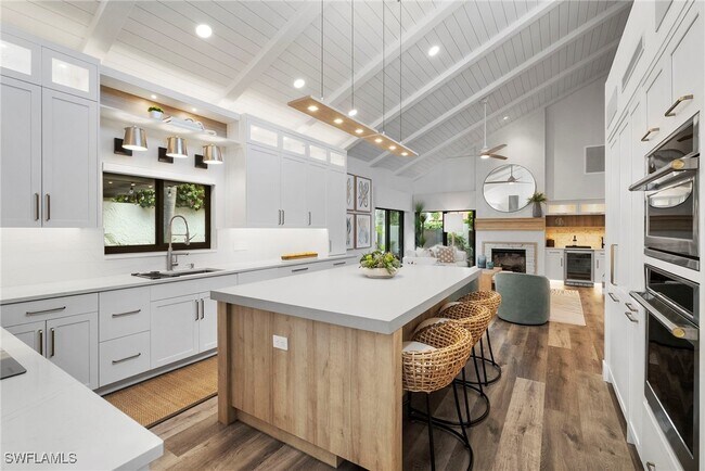 Foto del edificio - 504 Tierra Mar Ln E