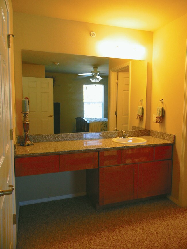 Bee Creek Apartment Homes Rentals Branson, MO