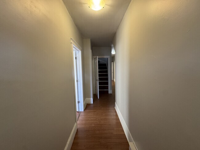 Photo du bâtiment - 327 High St