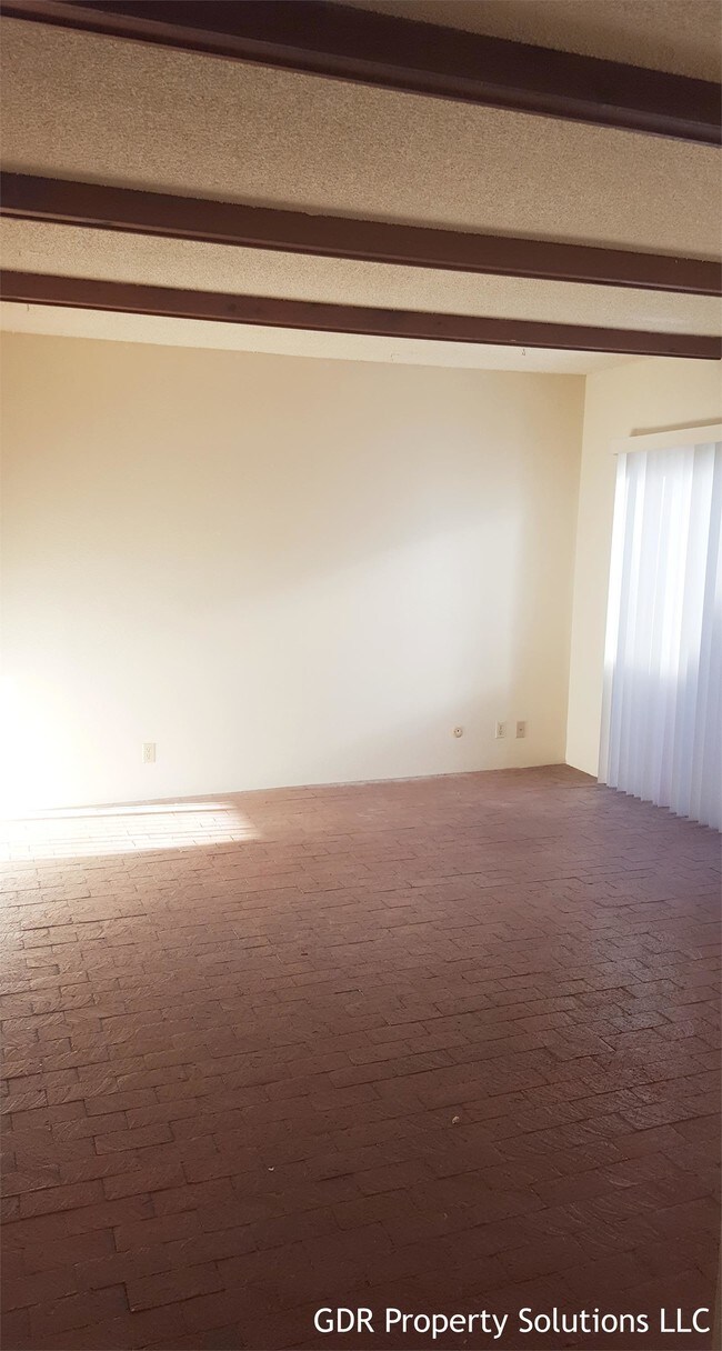 Foto del edificio - 7514 Pennsylvania Ln NE