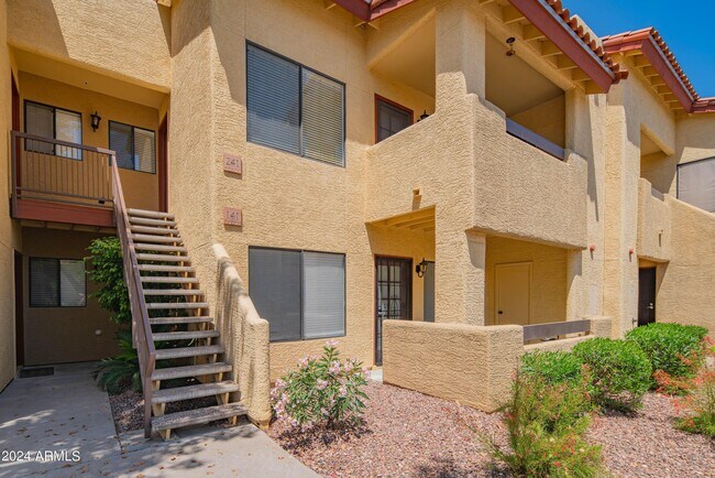 Building Photo - 7008 E Gold Dust Ave