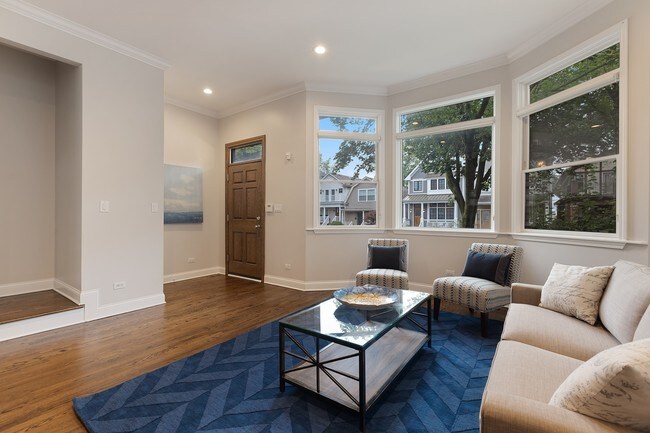 Foto del edificio - 3034 N Leavitt St