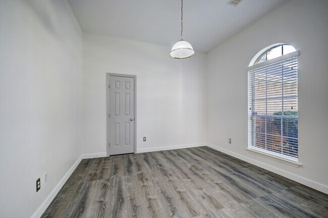 Foto del edificio - 17407 Winfield Square