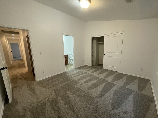 Foto del edificio - 13556 SE Steele St
