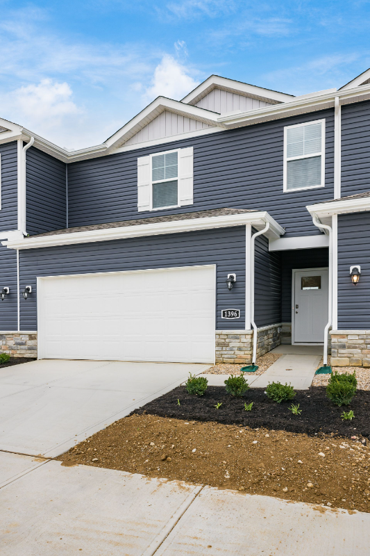 Building Photo - 1396 Marinelli Dr W