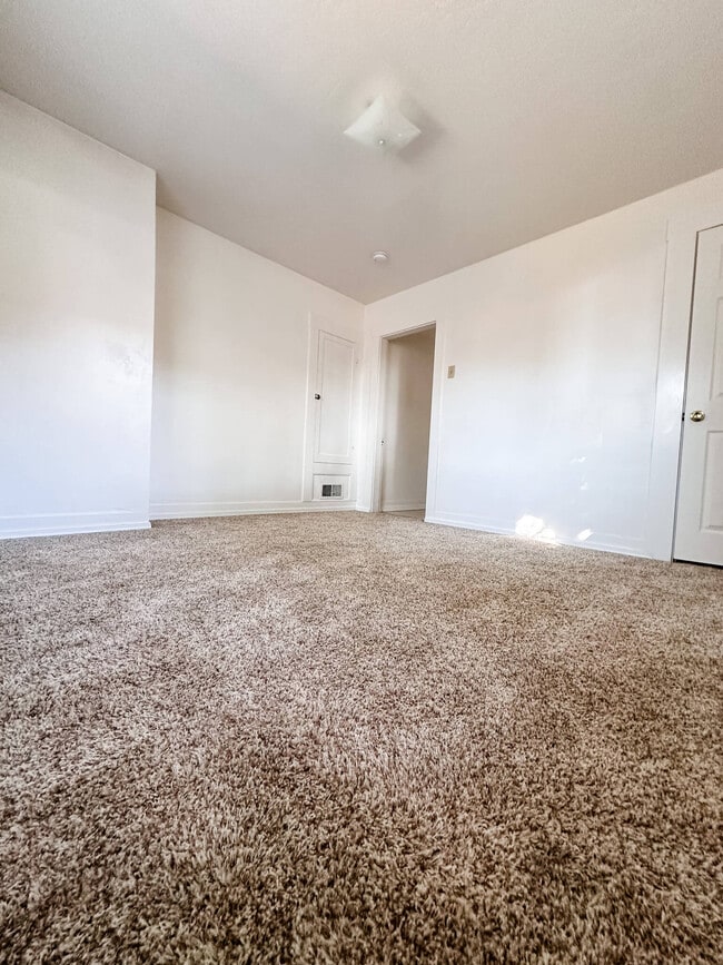 Bedroom 2 - 120 Locust St