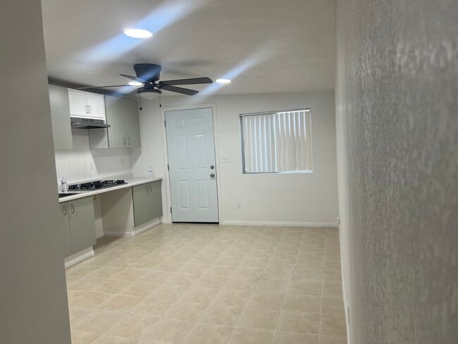 Foto del edificio - 4011 Placita Ave