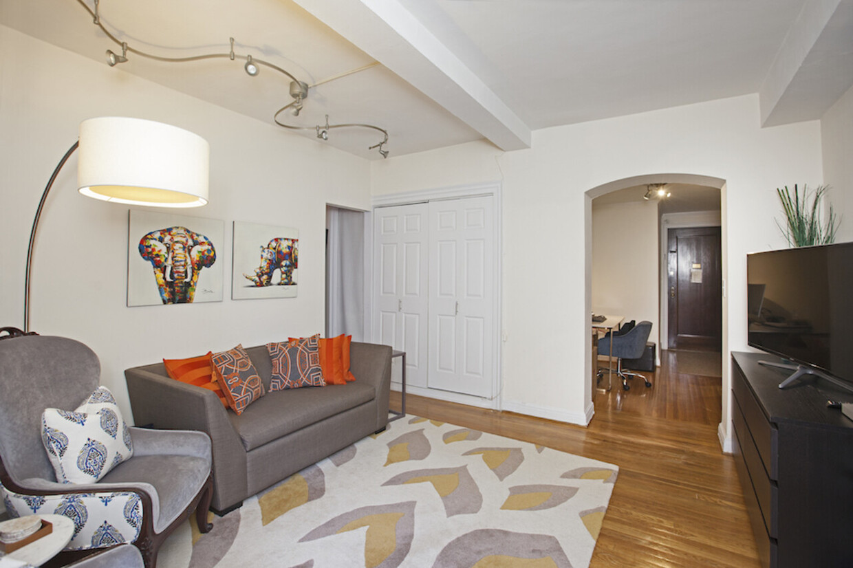 Building Photo - 340 west 57th street