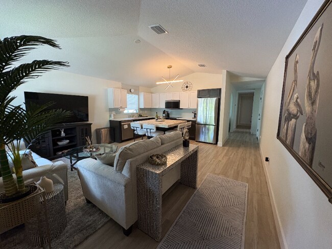 Foto del edificio - 3327 Carlisle Ave S