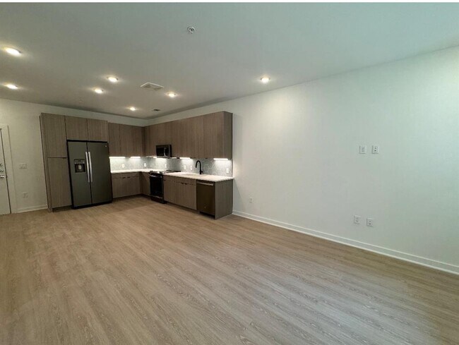 Foto del edificio - 4802 S Congress Ave