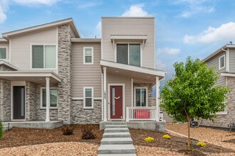 Building Photo - 1625 S Andes Way